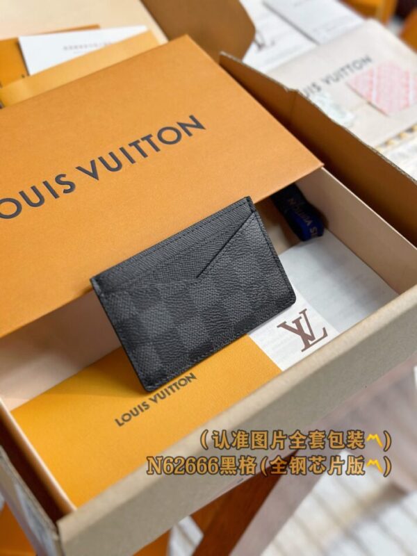 Replica Louis Vuitton Card Holder Black Grid - best quality luxury bag dupe