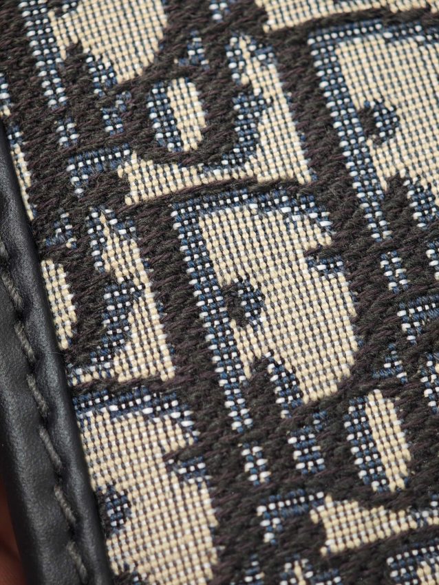 Replica Dior 30 Montaigne On Chain - realistic designer-inspired fake bag