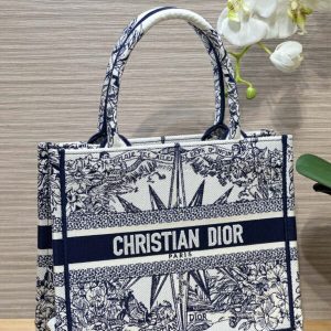 Replica Dior Tote Book Infinite Dream - high-quality designer bag clone