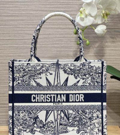 Replica Dior Tote Book Infinite Dream - near-authentic luxury replica handbag
