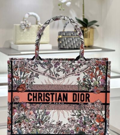 Replica Dior Tote Book Sunflower Spring - best quality luxury bag dupe