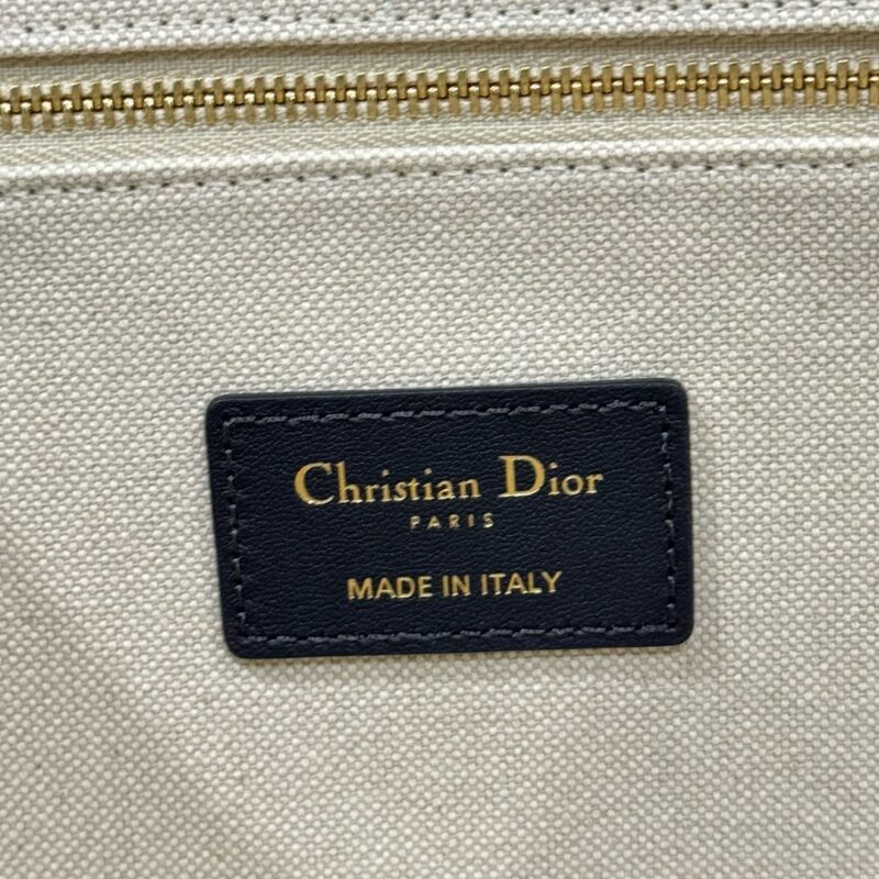 Replica Dior Tote Book White Tiger Leather - high-accuracy replica luxury purse