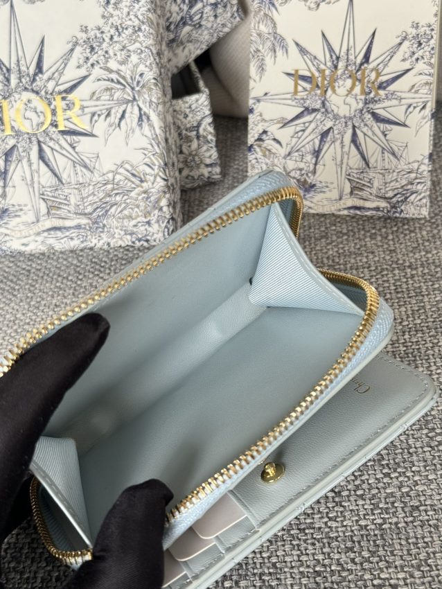 Replica Dior Caro Patent Wallet - authentic-look luxury purse replica