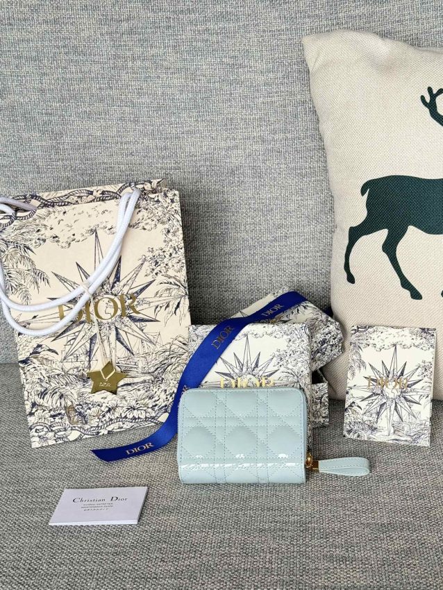 Replica Dior Caro Patent Wallet - top-tier luxury replica shoulder bag