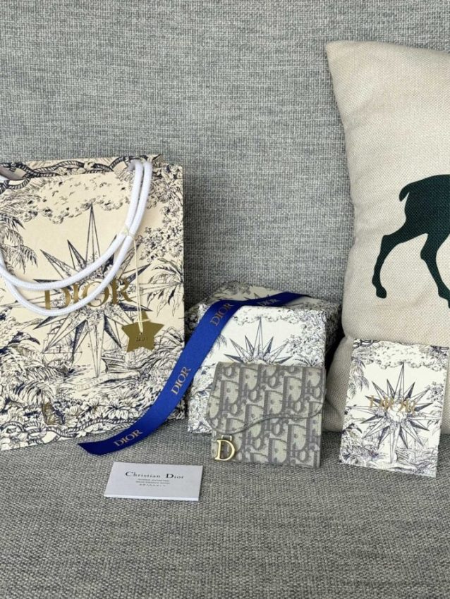 Replica Dior Saddle Wallet - best-selling designer handbag dupe