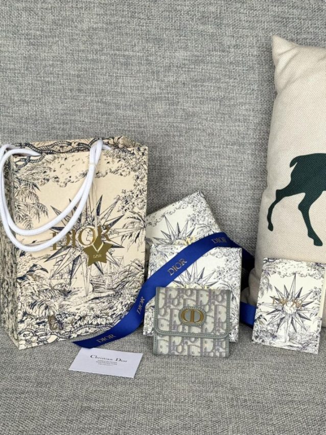 Replica Dior 30 Montaigne Wallet - premium-grade designer purse dupe