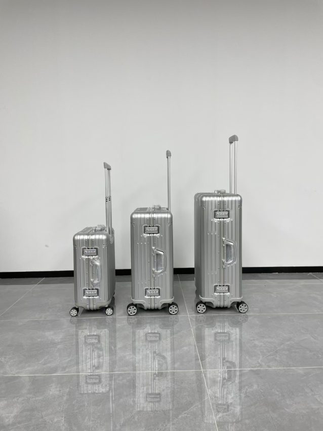 Replica Rimowa Original Suitcase Silver - best-selling designer handbag dupe