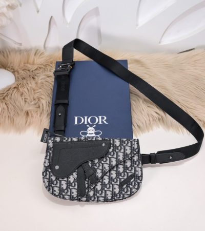 Replica Dior Messenger Oblique - top-tier luxury replica shoulder bag