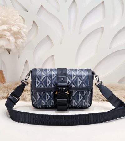 Replica Dior Hit the Road messenger bag black - authentic-look luxury purse replica