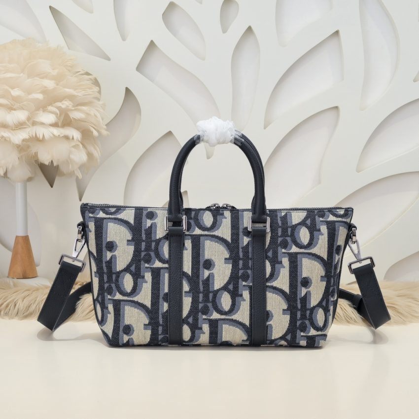 Replica Dior Weekender 25 - near-authentic luxury replica handbag