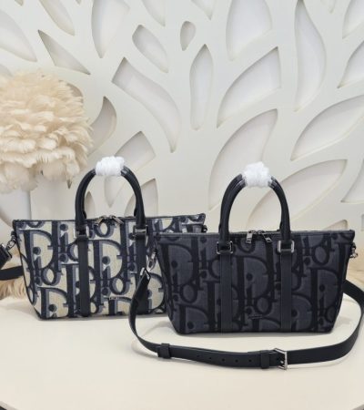 Replica Dior Weekender 25 - premium 1:1 fake handbag model