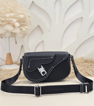 Replica Dior Saddle Messenger Black - ultra-realistic fake designer tote