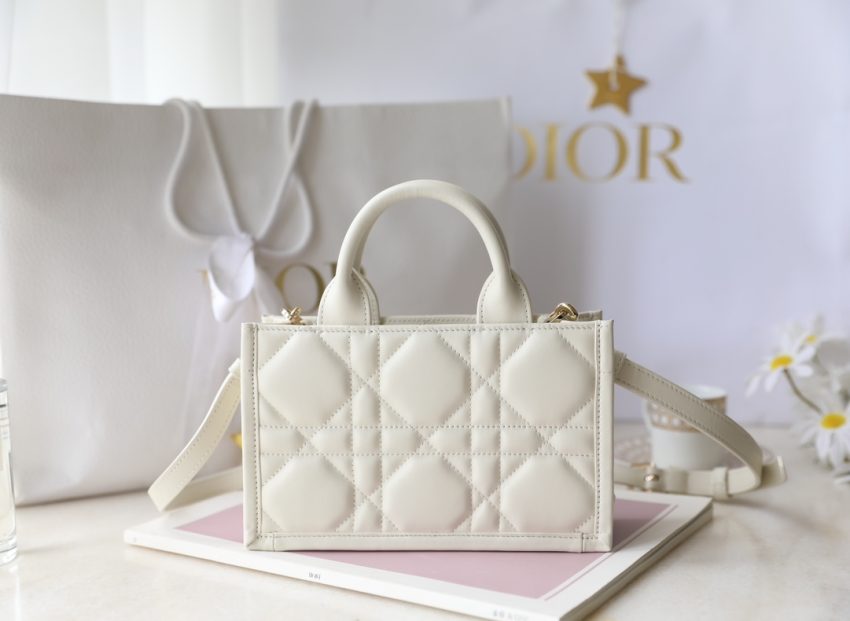Replica Dior Tote Book Mini White - high-accuracy replica luxury purse