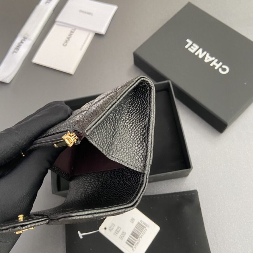 Replica Chanel Flap Wallet - realistic designer-inspired fake bag