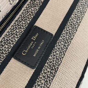 Replica Lady Dior D-Lite Beige Zodiac - realistic designer-inspired fake bag