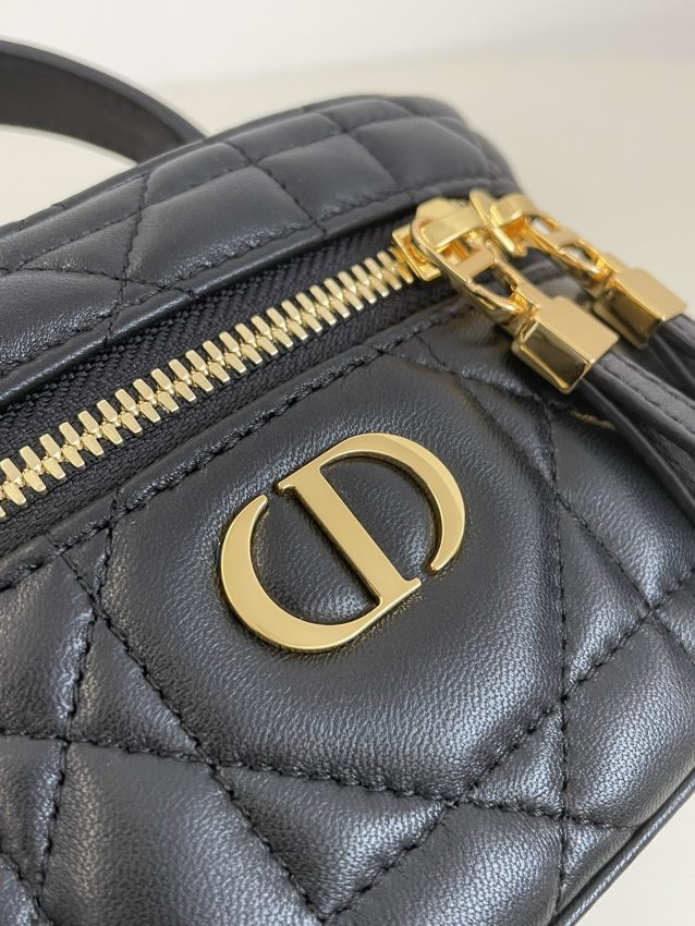 Replica Dior 30 Montaigne Vanity Black - authentic-look luxury purse replica