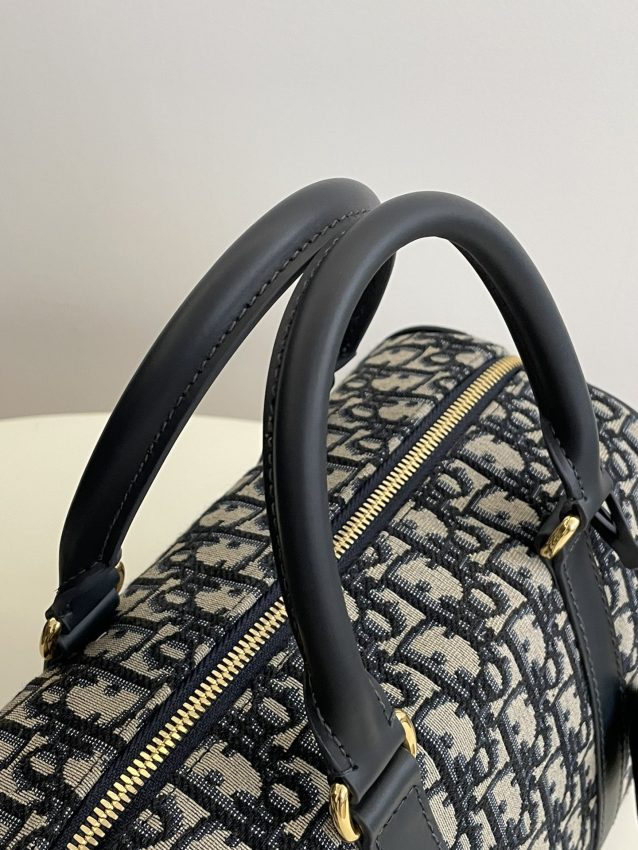 Replica Dior Groove - high-end fake designer purse