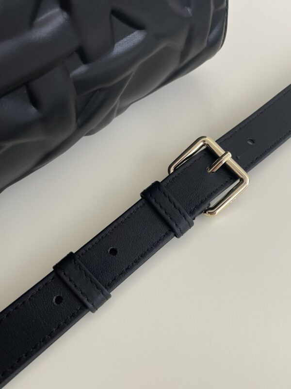 Replica Lady Dior Medium Black - high-quality designer bag clone