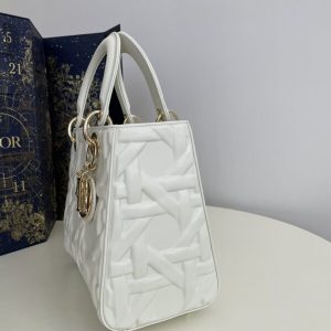 Replica Lady Dior Large White - top-tier luxury replica shoulder bag