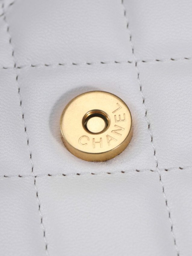 Replica CHANEL 23B Pearl White Handle Bag - high-quality designer bag clone