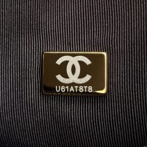 Replica CHANEL 24a Hobo Large Black - authentic-look luxury purse replica