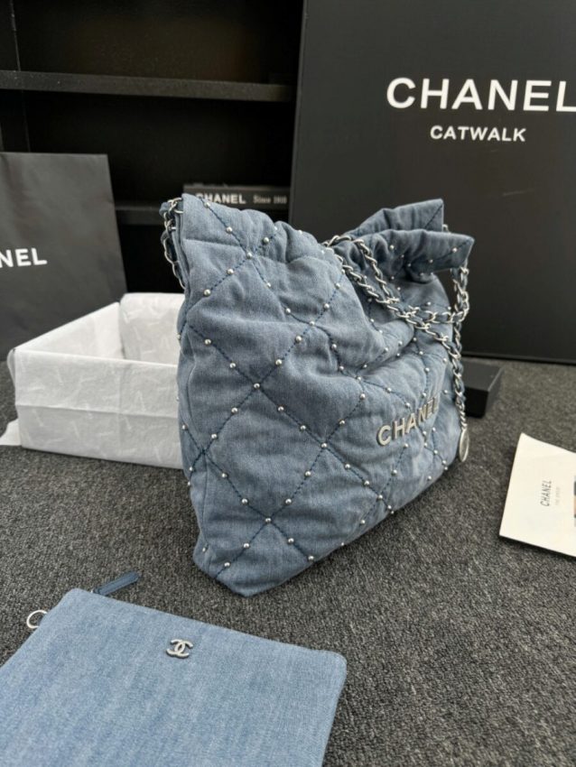 Replica CHANEL 22 Medium Handbag Denim - high-accuracy replica luxury purse