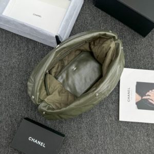 Replica CHANEL 22 Medium Handbag Pink Greed - ultra-realistic fake designer tote