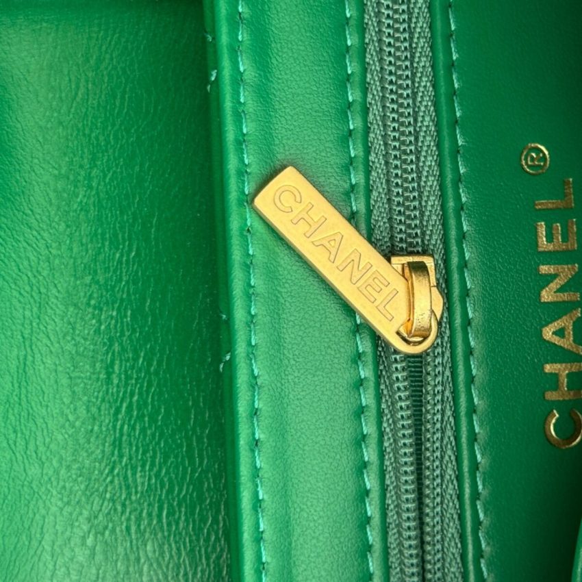 Replica CHANEL 23k Kelly Green - premium-grade designer purse dupe