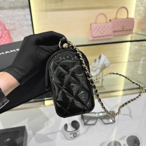 Replica CHANEL 23 Patent Box Bag - ultra-realistic fake designer tote