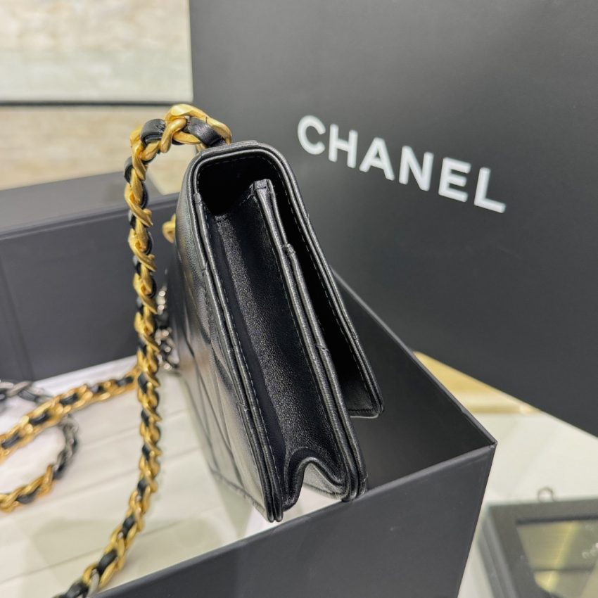 Replica CHANEL 19 Wallet on Chain Black - best quality luxury bag dupe