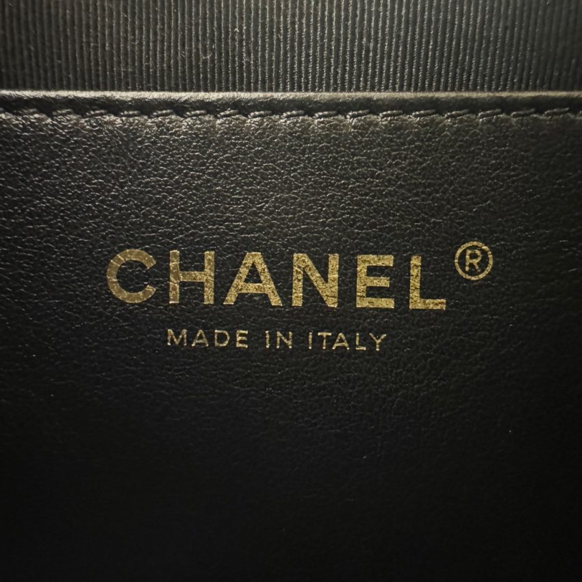 Replica CHANEL 24c Round Shoulder Bag White - high-quality designer bag clone