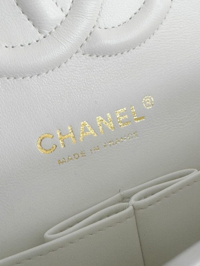 Replica CHANEL Classic Flap 25cm White - best-selling designer handbag dupe