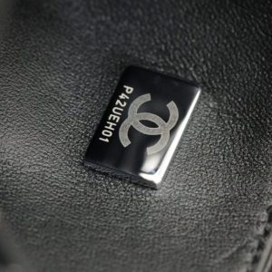 Replica CHANEL Classic Flap 17cm Silver - near-authentic luxury replica handbag