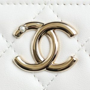 Replica CHANEL 24s Pearl Handle Box White - premium 1:1 fake handbag model