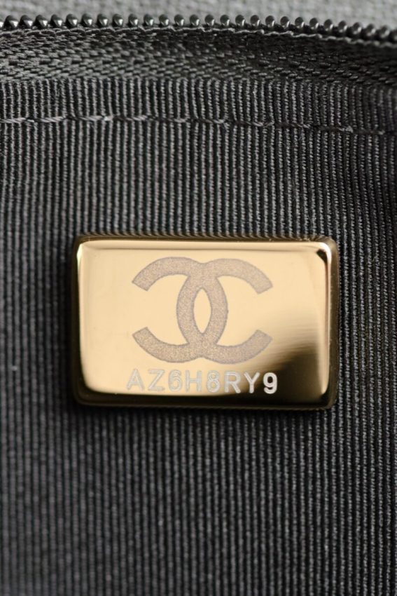 Replica CHANEL 24s Pearl Handle Black - realistic designer-inspired fake bag