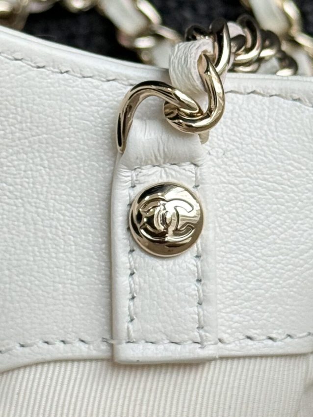 Replica CHANEL 24s Mini Horizontal White - realistic designer-inspired fake bag