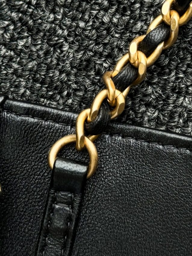 Replica CHANEL 24s Double Pearl Woc Black - high-end fake designer purse