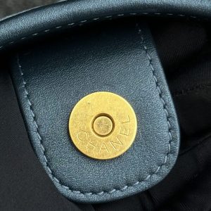 Replica CHANEL 23S Hobo Denim - authentic-look luxury purse replica