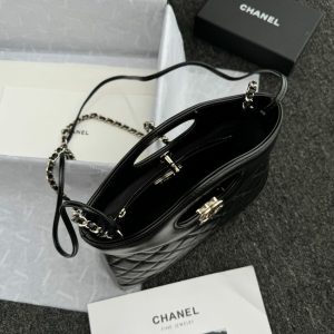 Replica CHANEL 24s Horizontal Small Black - high-end fake designer purse