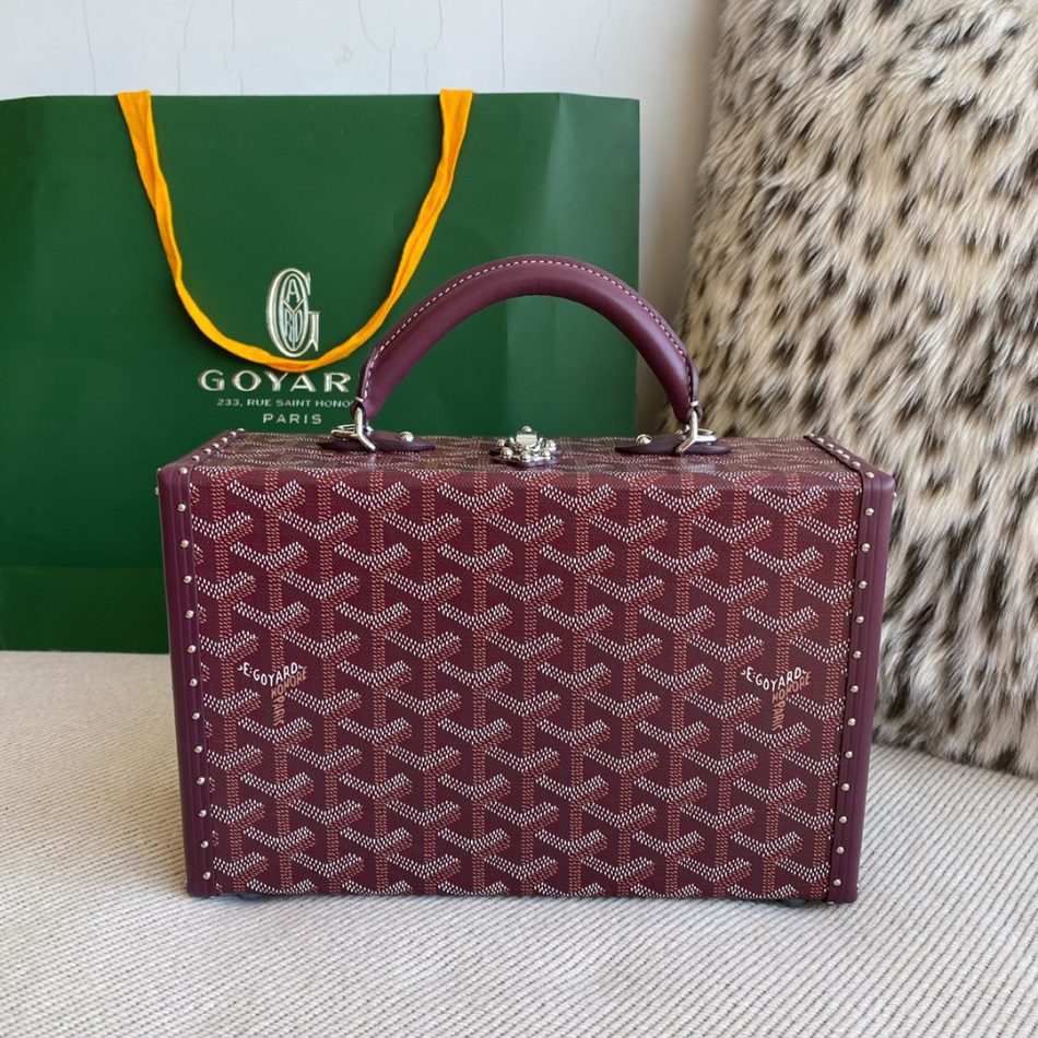 Fake Goyard Grand Hotel Trunk Bag — Wearable Goyardine Trunk