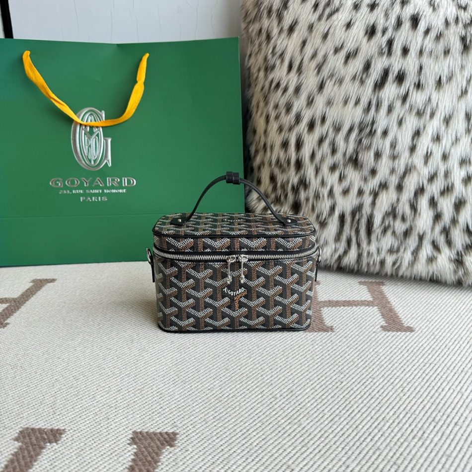 Fake Goyard Muse Mini Vanity — Trunk-Style Vanity Case Goyardine