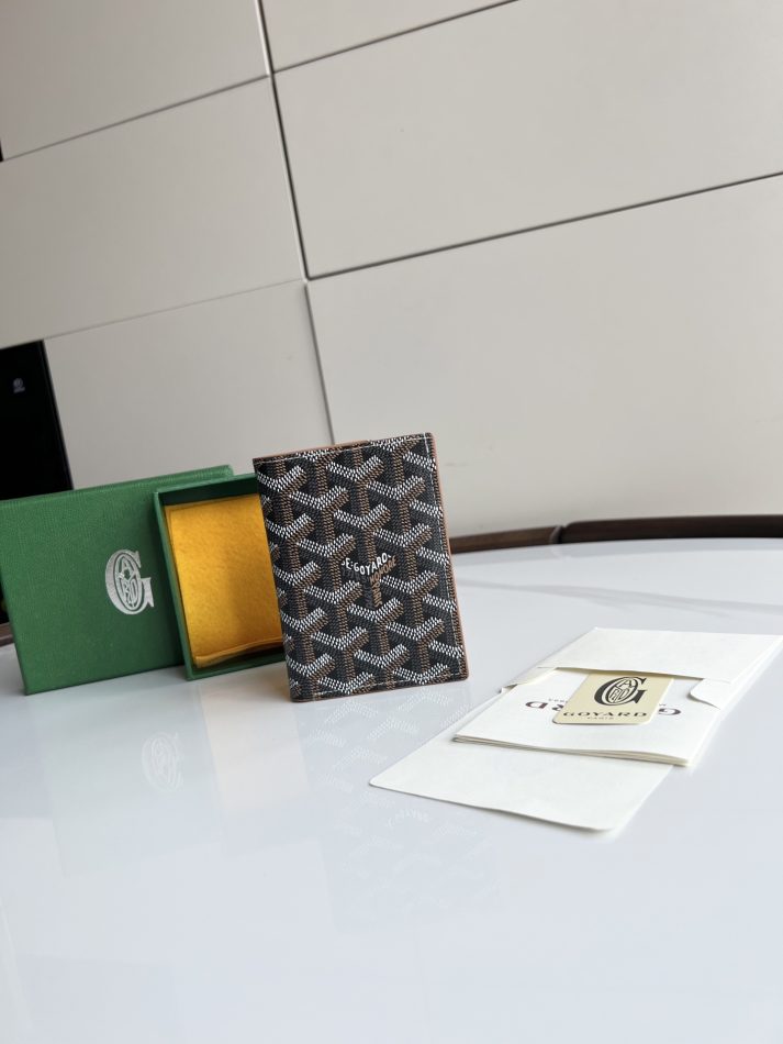 Goyard Saint-Pierre Card Wallet Dupe — Slim Bi-Fold Goyardine